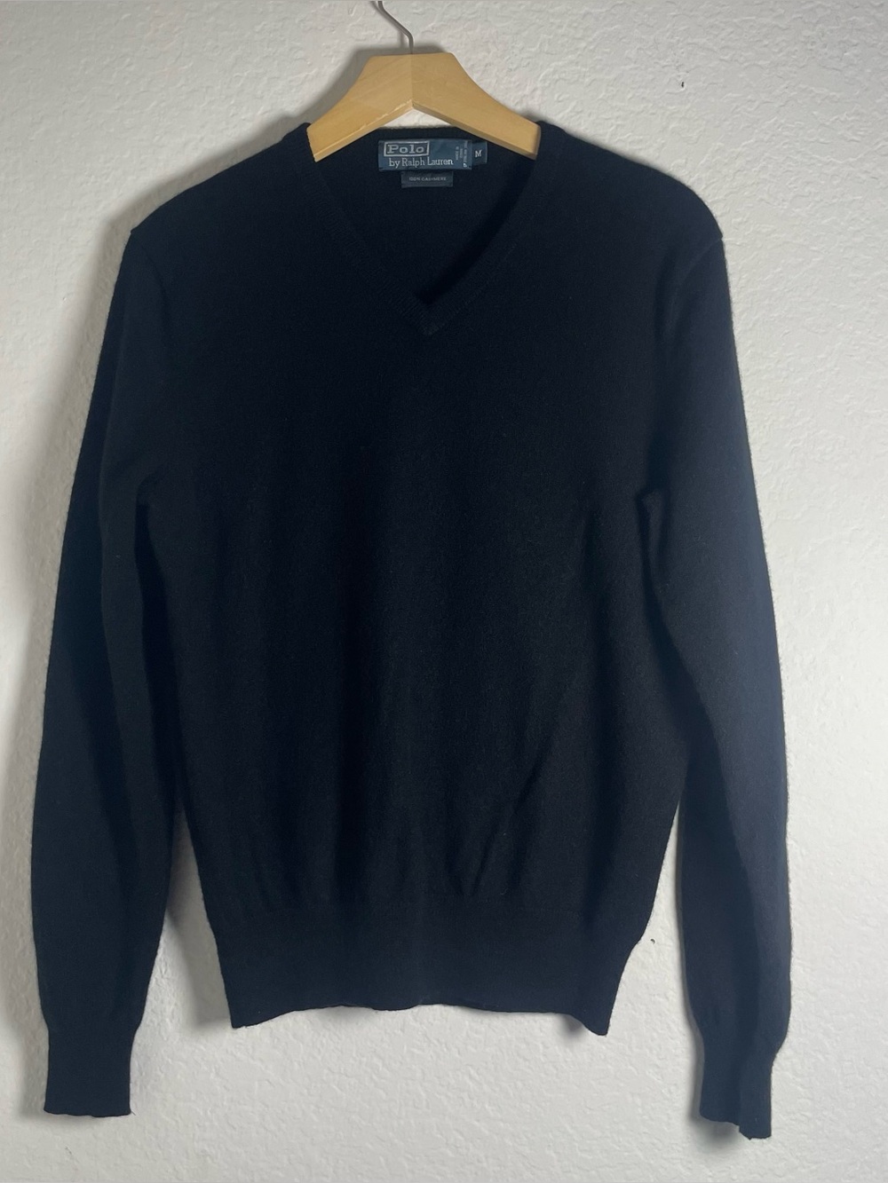 Ralph Lauren Men's V-Neck Sweater in Black